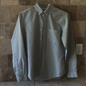 JCrew Small Classic Fit 100% Cotton. Green and White stripe
